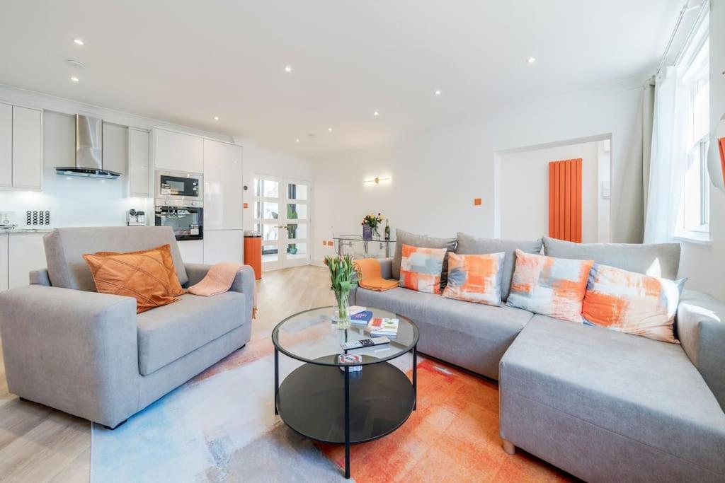 House 10 Mins To Tower Bridge Hot Tub & Parking Villa London Eksteriør billede
