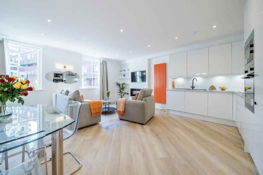 House 10 Mins To Tower Bridge Hot Tub & Parking Villa London Eksteriør billede