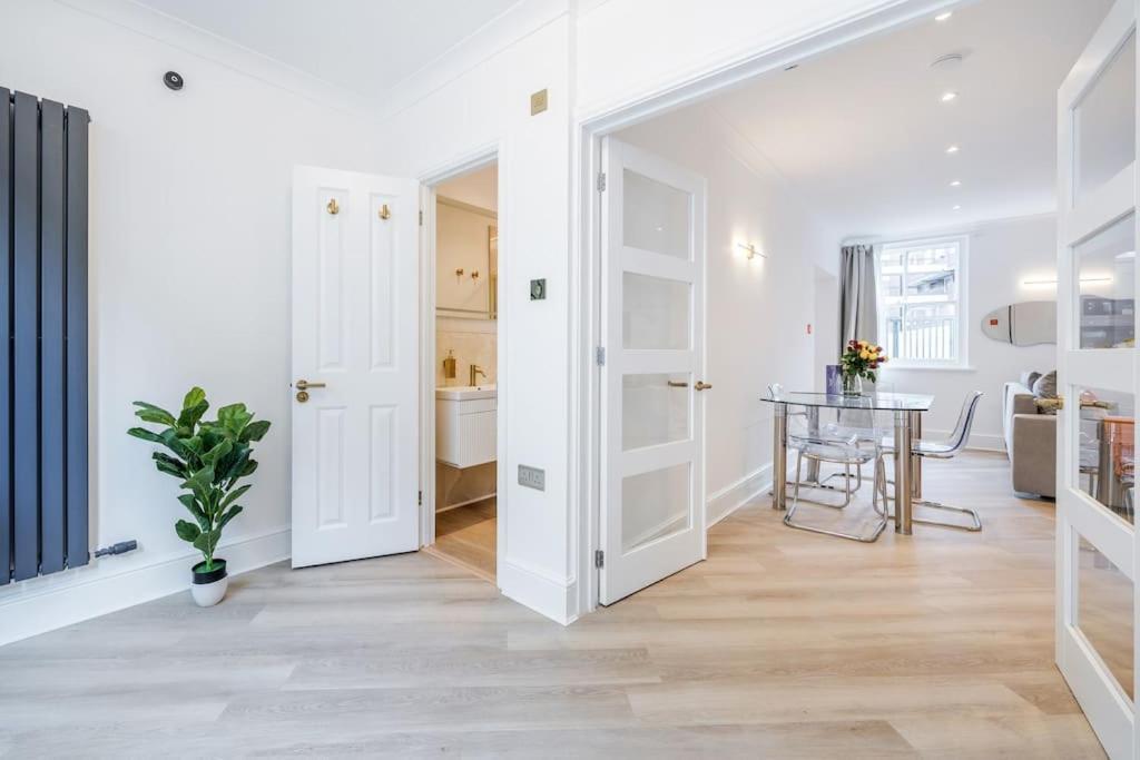 House 10 Mins To Tower Bridge Hot Tub & Parking Villa London Eksteriør billede