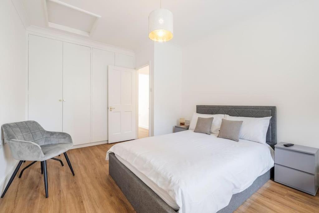 House 10 Mins To Tower Bridge Hot Tub & Parking Villa London Eksteriør billede