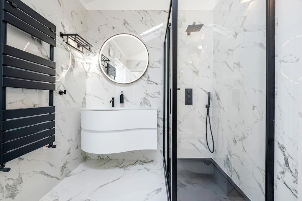 House 10 Mins To Tower Bridge Hot Tub & Parking Villa London Eksteriør billede