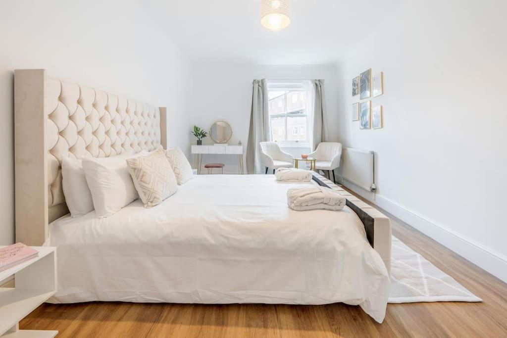 House 10 Mins To Tower Bridge Hot Tub & Parking Villa London Eksteriør billede