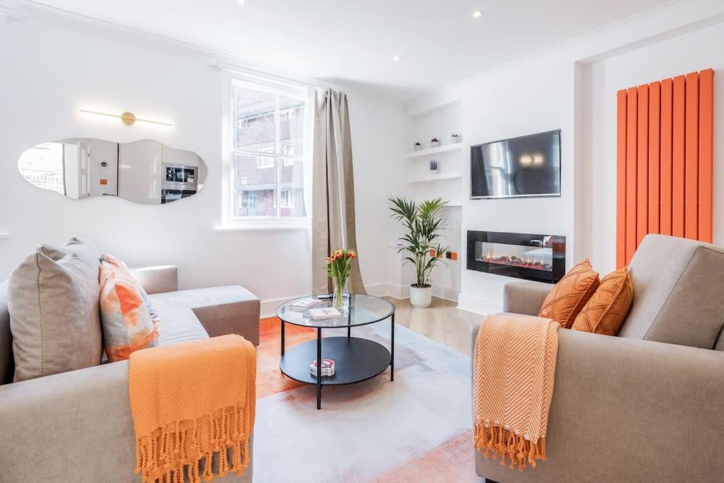 House 10 Mins To Tower Bridge Hot Tub & Parking Villa London Eksteriør billede